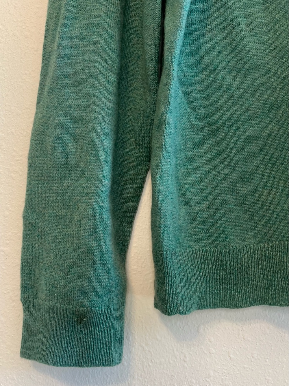 Brooks Brothers Italian Cashmere Turtleneck Sweater - Picture 5 of 6